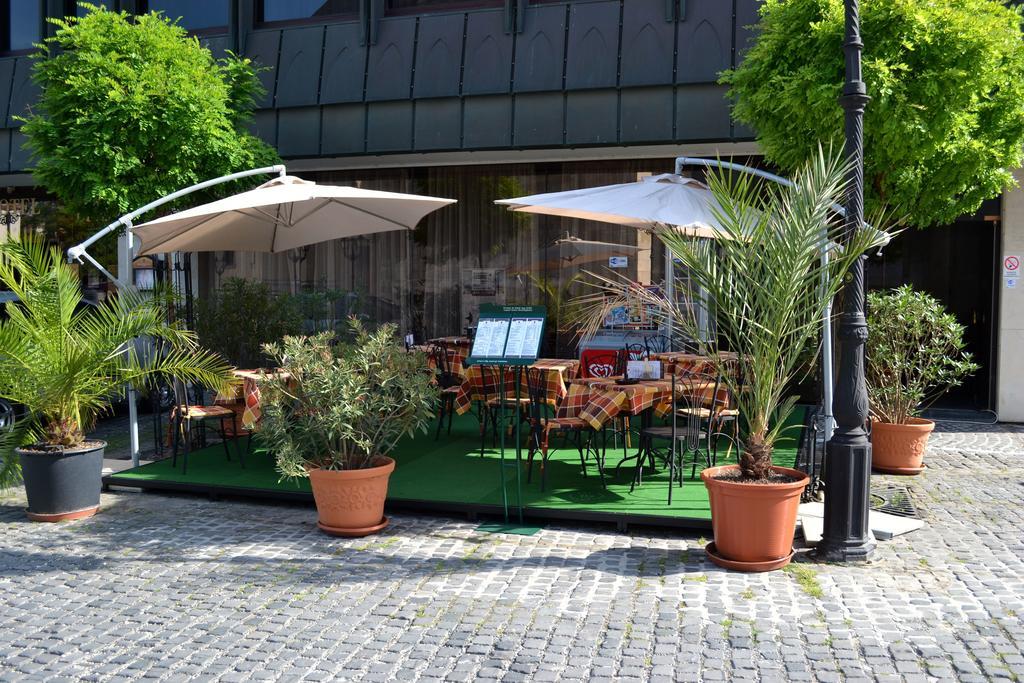 Hotel Konferencia Győr Eksteriør billede