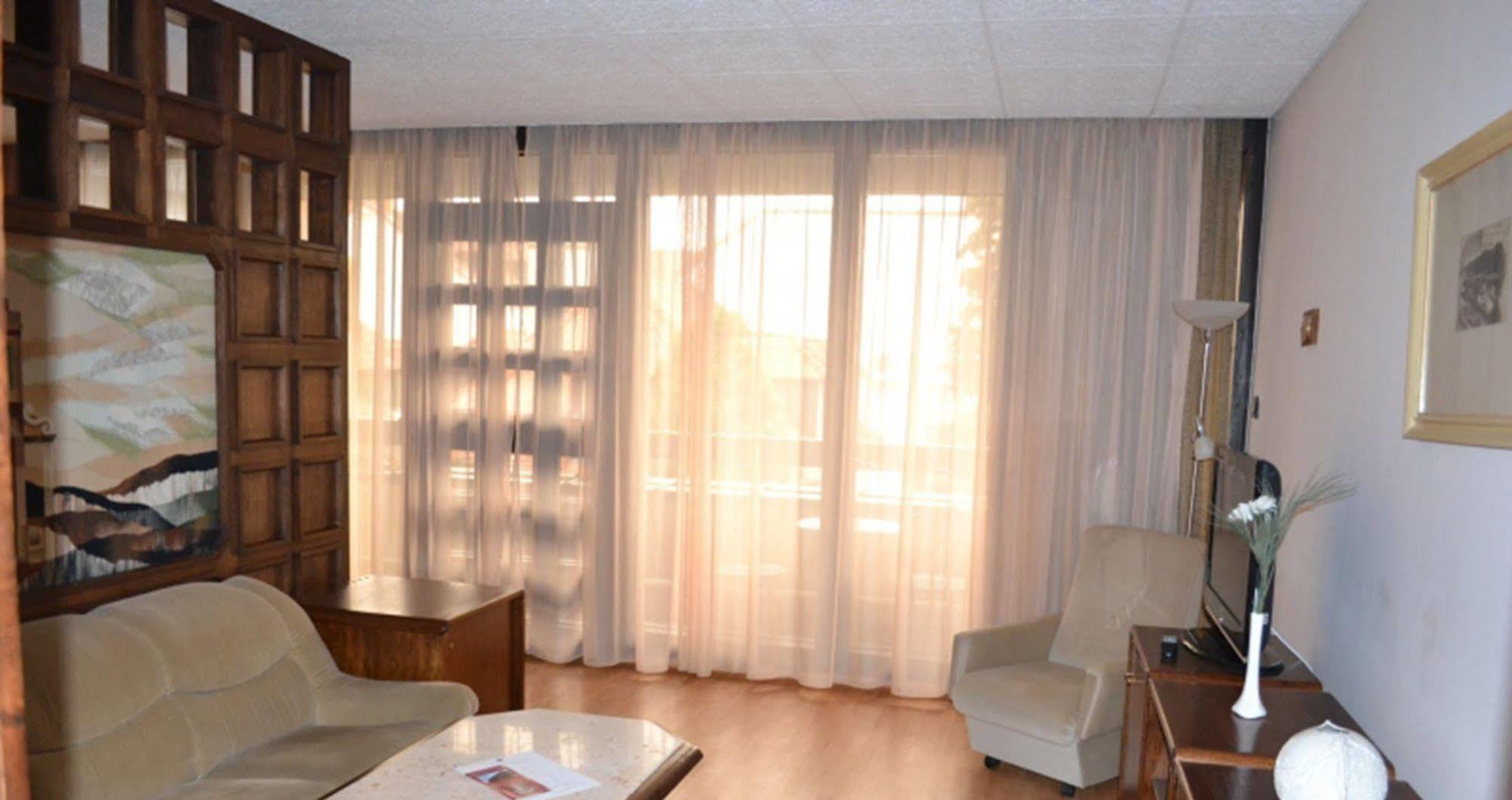 Hotel Konferencia Győr Eksteriør billede