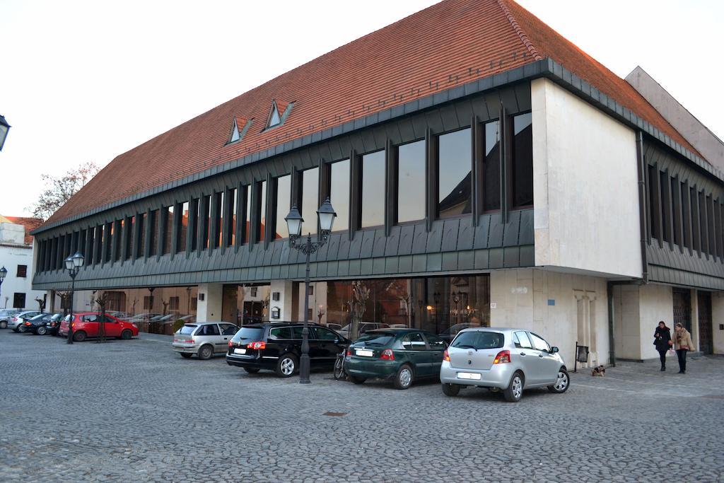Hotel Konferencia Győr Eksteriør billede